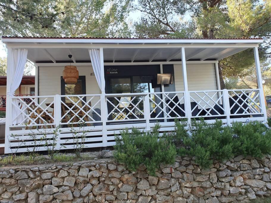 Mobilheim Andrea Wunderschoene Ferienwohnung Direkt Am Meer 제제라 외부 사진
