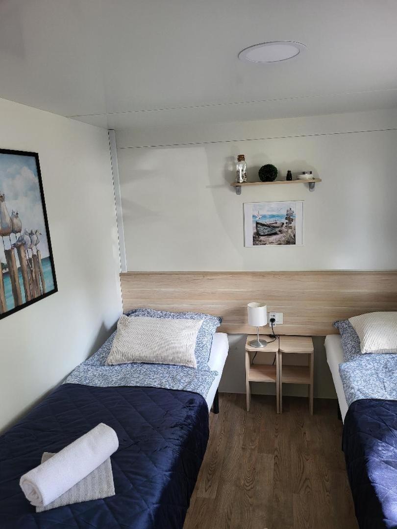 Mobilheim Andrea Wunderschoene Ferienwohnung Direkt Am Meer 제제라 외부 사진